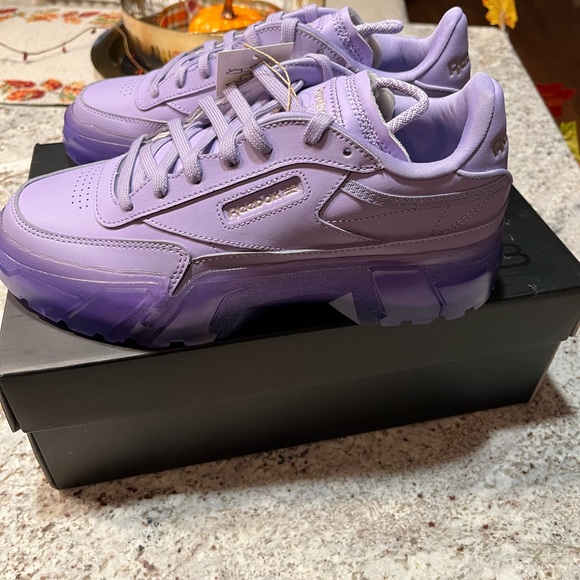 Cardi B x Reebok Wmns Club C 'Crisp Purple' - Picture 6 of 8